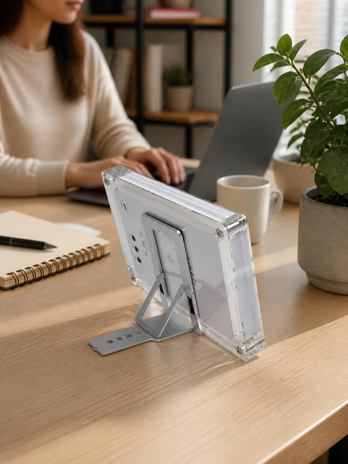 CanviaK flexible stand
